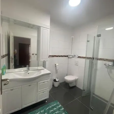 2 Mit Zwei Einzelbetten, Gemeinsame Kuche Und Bad,waschen Moglich Apartamento *